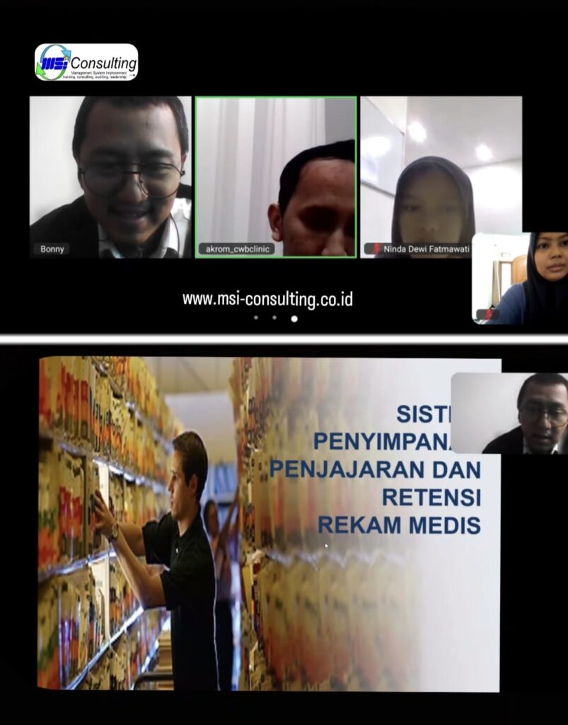 pelatihan Rekam Medis Elektronik (RME) belajar mengelola data pasien secara digital.